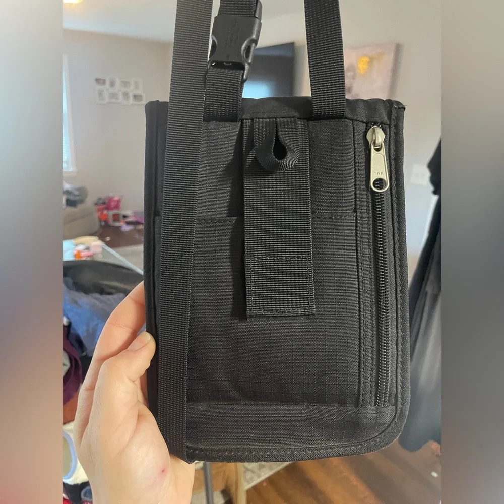 Columbia Black and Red Crossbody Bag - Picture 2 of 9